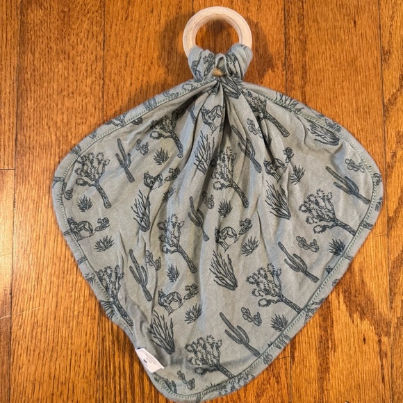 Kate Quinn Blue Baby Teething Rag One Size - Picture 2 of 5